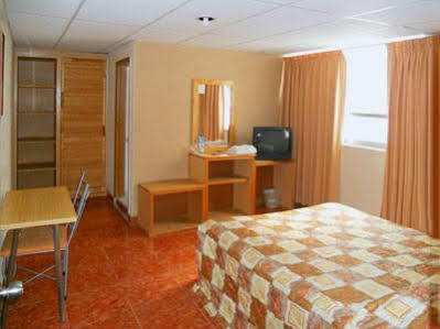 Hotel Plaza El Dorado Pachuca Екстериор снимка